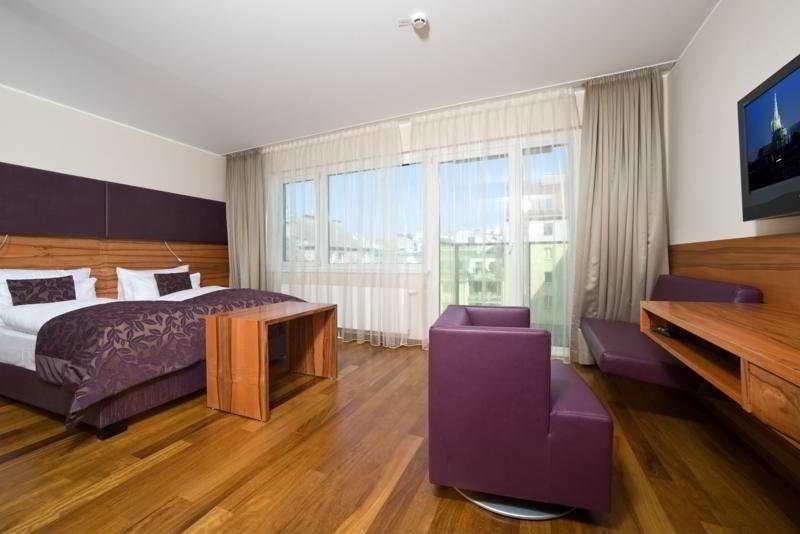 Pakat Suites Вена Экстерьер фото