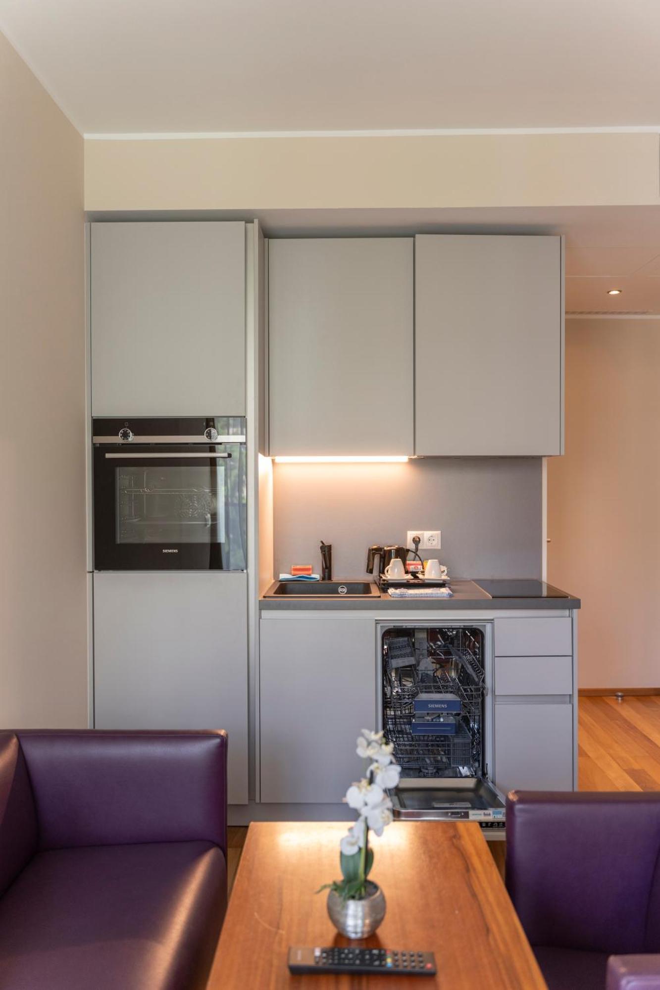 Pakat Suites Вена Экстерьер фото